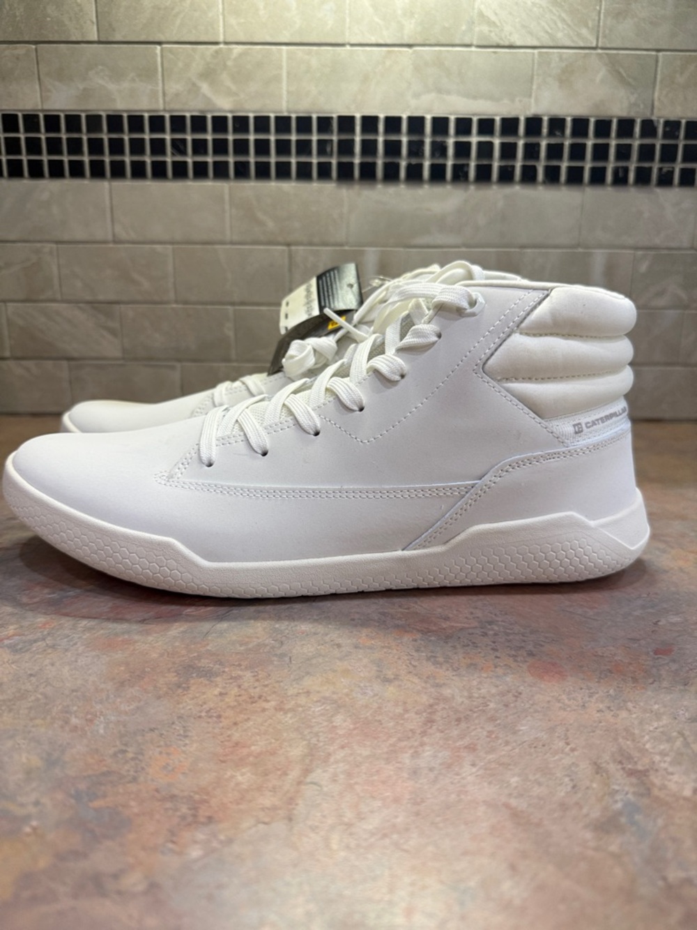 Caterpillar Hex Hi White Sneakers NWT Men’s 10